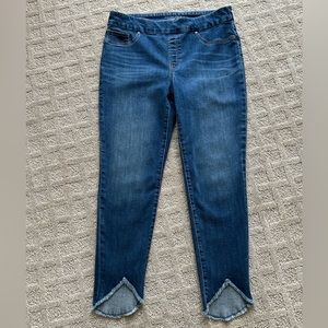 Chicos Shark- bite jeggings